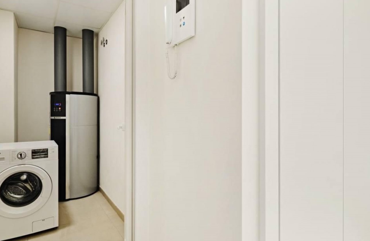 Resale - Apartment / flat - Torrevieja - La Veleta