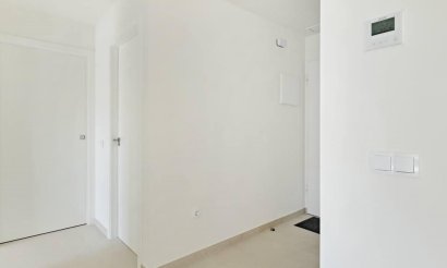 Resale - Apartment / flat - Torrevieja - La Veleta