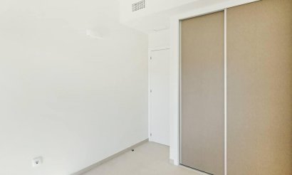 Resale - Apartment / flat - Torrevieja - La Veleta