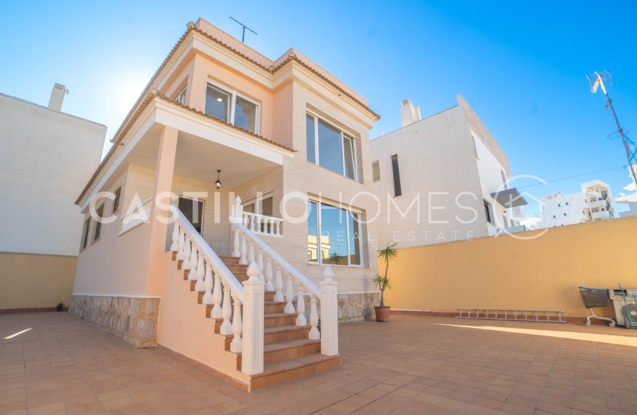 Resale - Villa - Orihuela Costa - Las Filipinas