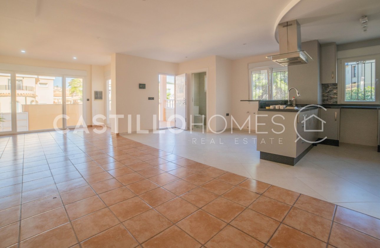 Resale - Villa - Orihuela Costa - Las Filipinas