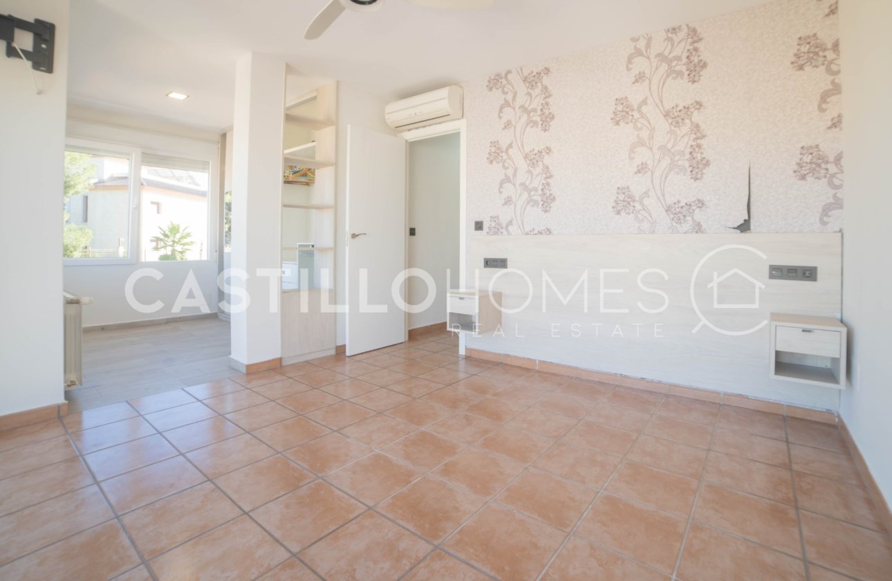 Resale - Villa - Orihuela Costa - Las Filipinas