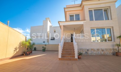 Resale - Villa - Orihuela Costa - Las Filipinas