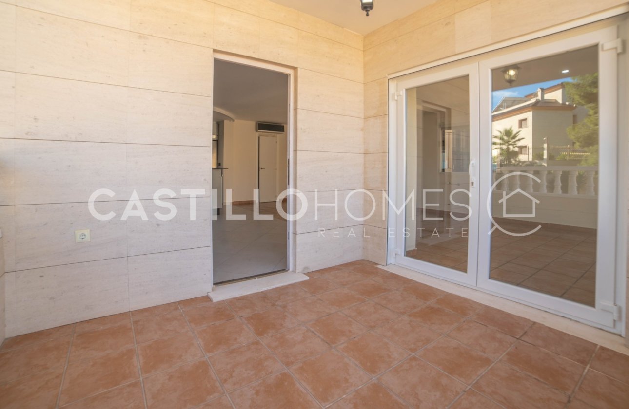 Resale - Villa - Orihuela Costa - Las Filipinas