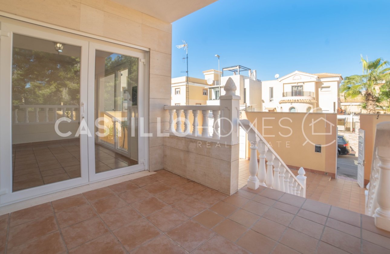 Resale - Villa - Orihuela Costa - Las Filipinas