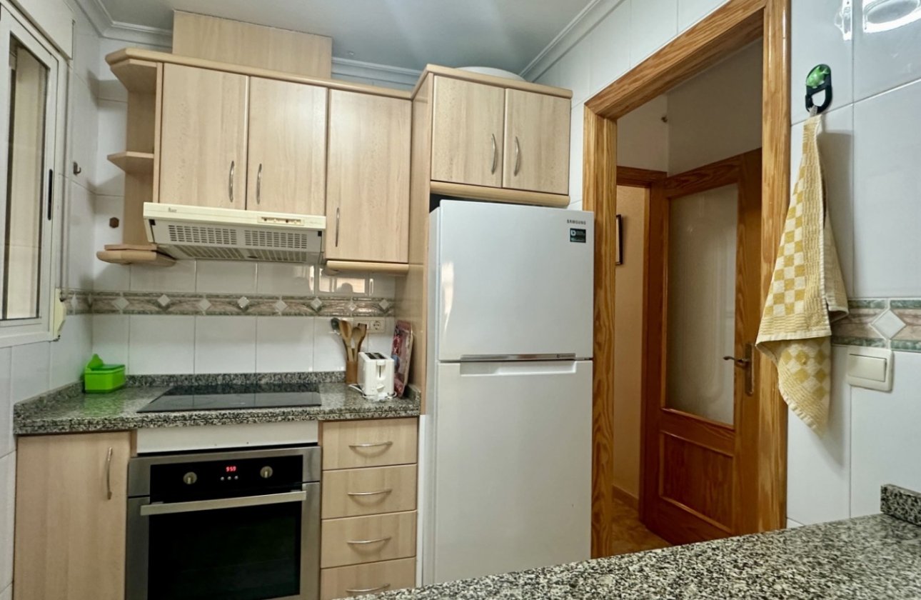 Resale - Apartment / flat - Torrevieja - Playa del Cura