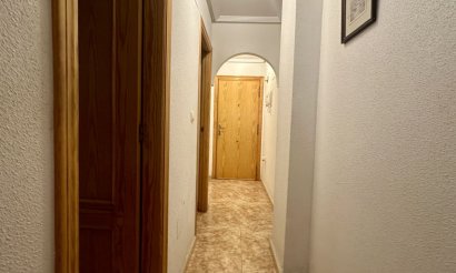 Resale - Apartment / flat - Torrevieja - Playa del Cura