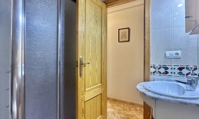 Resale - Apartment / flat - Torrevieja - Playa del Cura