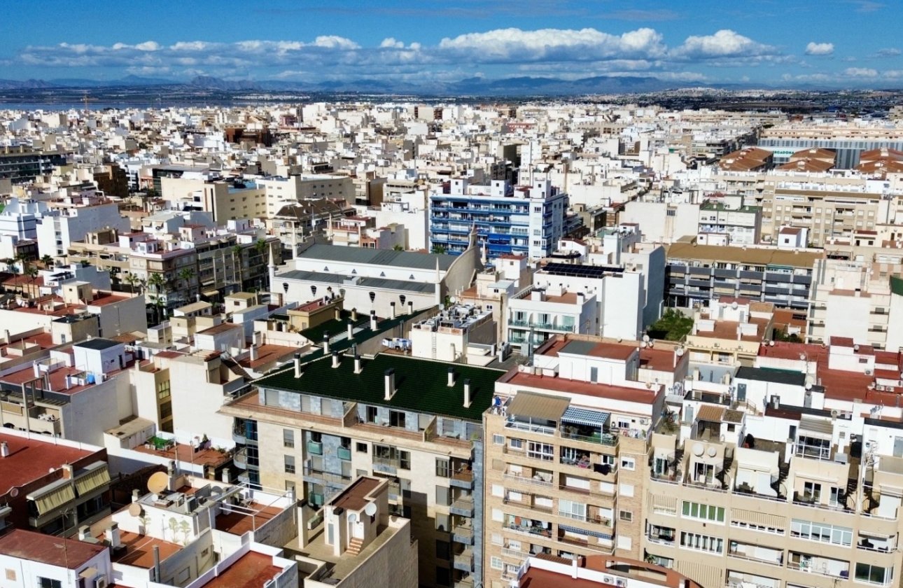 Resale - Apartment / flat - Torrevieja - Playa del Cura