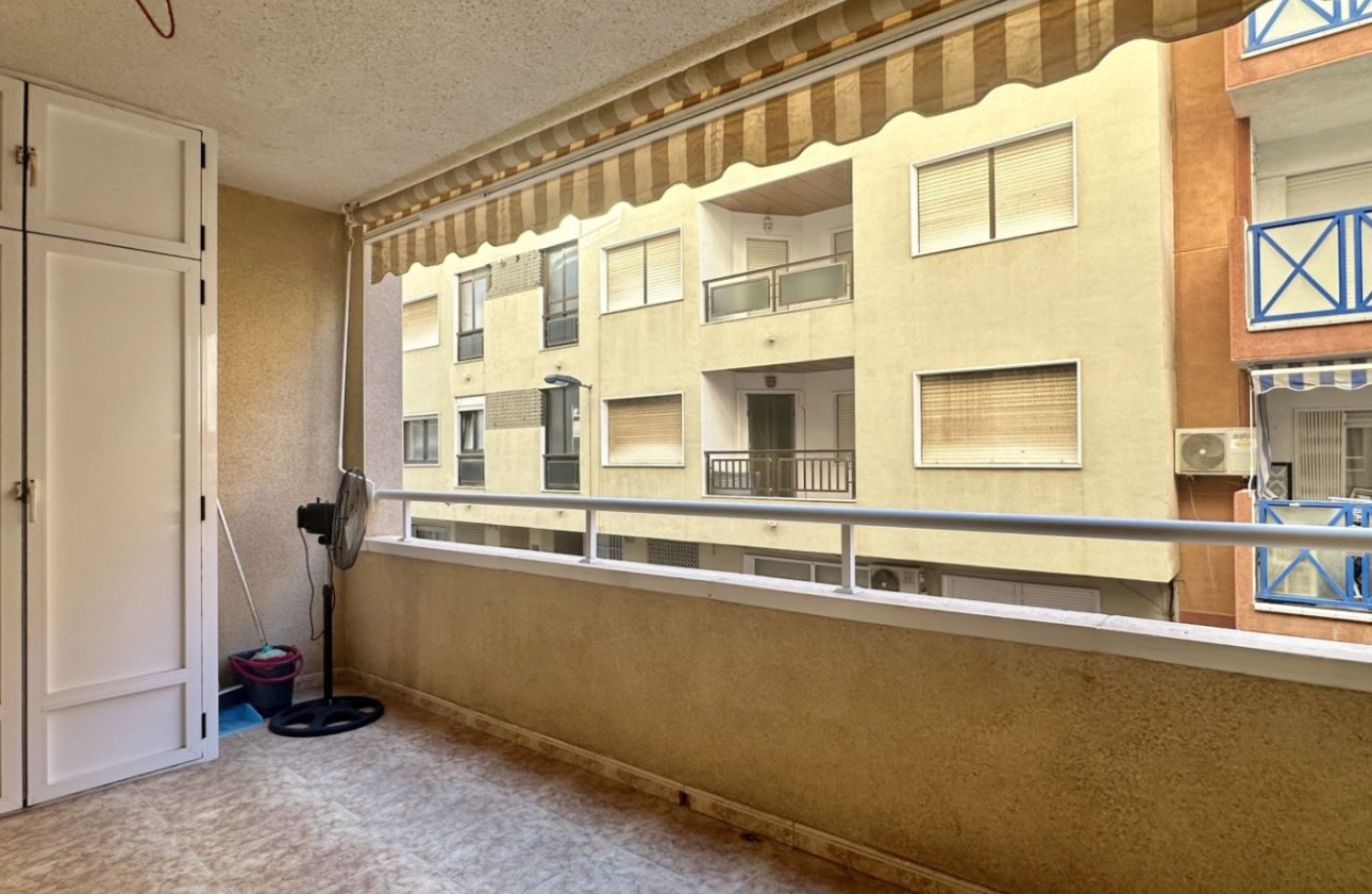 Resale - Apartment / flat - Torrevieja - Playa del Cura