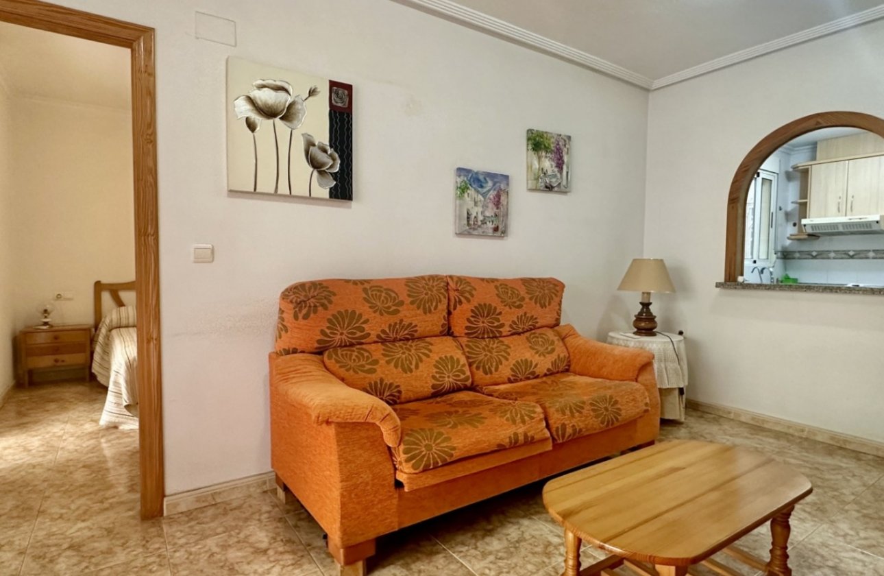 Resale - Apartment / flat - Torrevieja - Playa del Cura