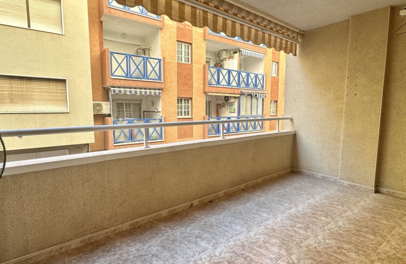 Resale - Apartment / flat - Torrevieja - Playa del Cura