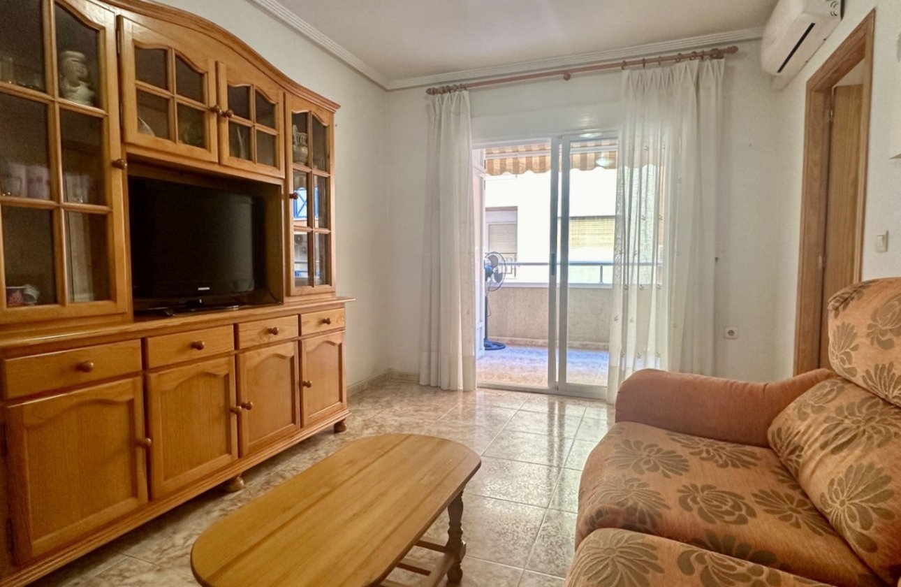 Resale - Apartment / flat - Torrevieja - Playa del Cura