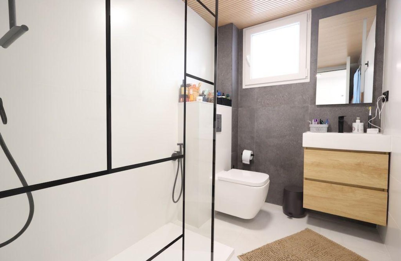 Resale - Apartment / flat - Pilar de la Horadada - Zona Pueblo