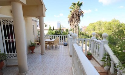 Resale - Villa - Orihuela Costa - Villamartín-Las Filipinas