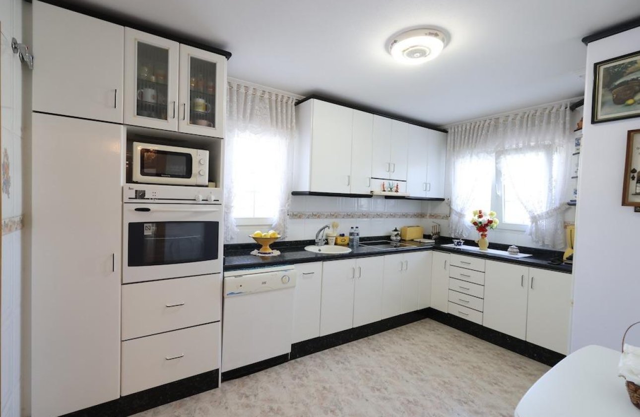 Resale - Villa - Orihuela Costa - Villamartín-Las Filipinas