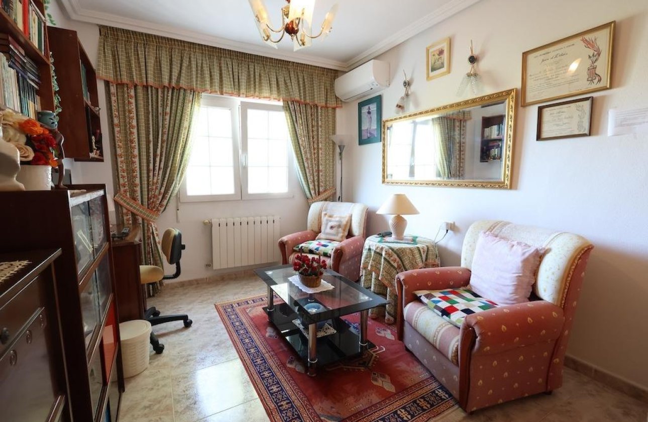 Resale - Villa - Orihuela Costa - Villamartín-Las Filipinas