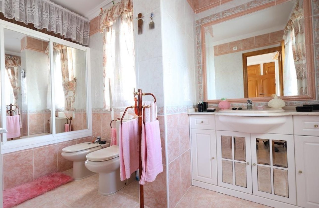 Resale - Villa - Orihuela Costa - Villamartín-Las Filipinas