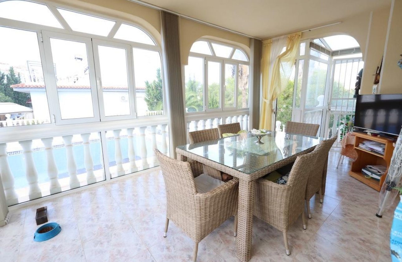 Resale - Villa - Orihuela Costa - Villamartín-Las Filipinas