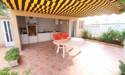 Resale - Villa - Orihuela Costa - Villamartín-Las Filipinas