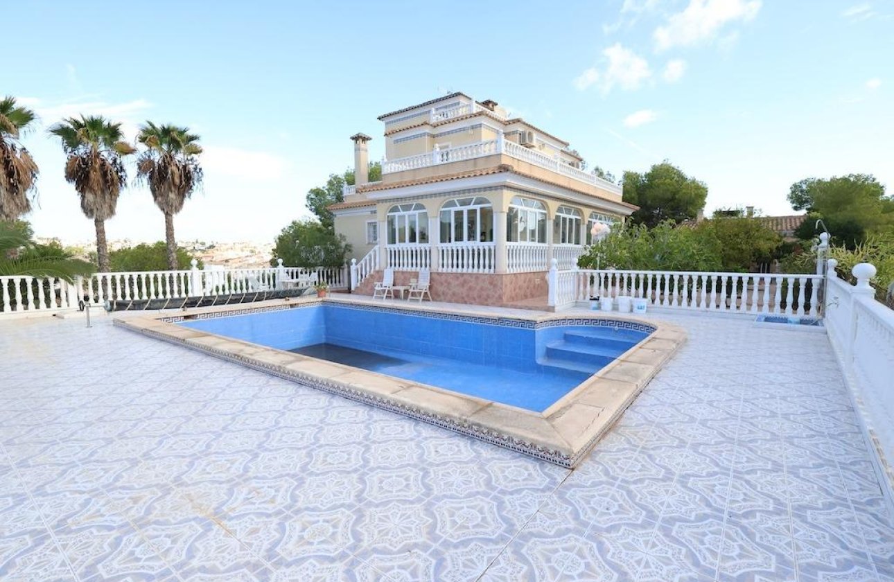 Resale - Villa - Orihuela Costa - Villamartín-Las Filipinas