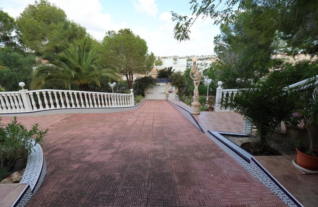 Resale - Villa - Orihuela Costa - Villamartín-Las Filipinas
