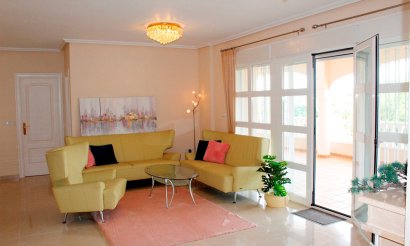 Reventa - Villa - Orihuela Costa - Campoamor Golf