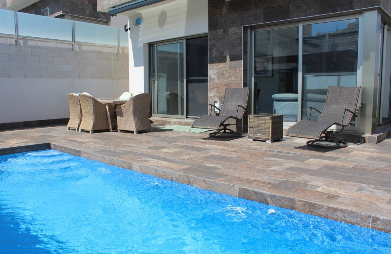 Resale - Villa - Orihuela Costa - Villamartin-Pau26