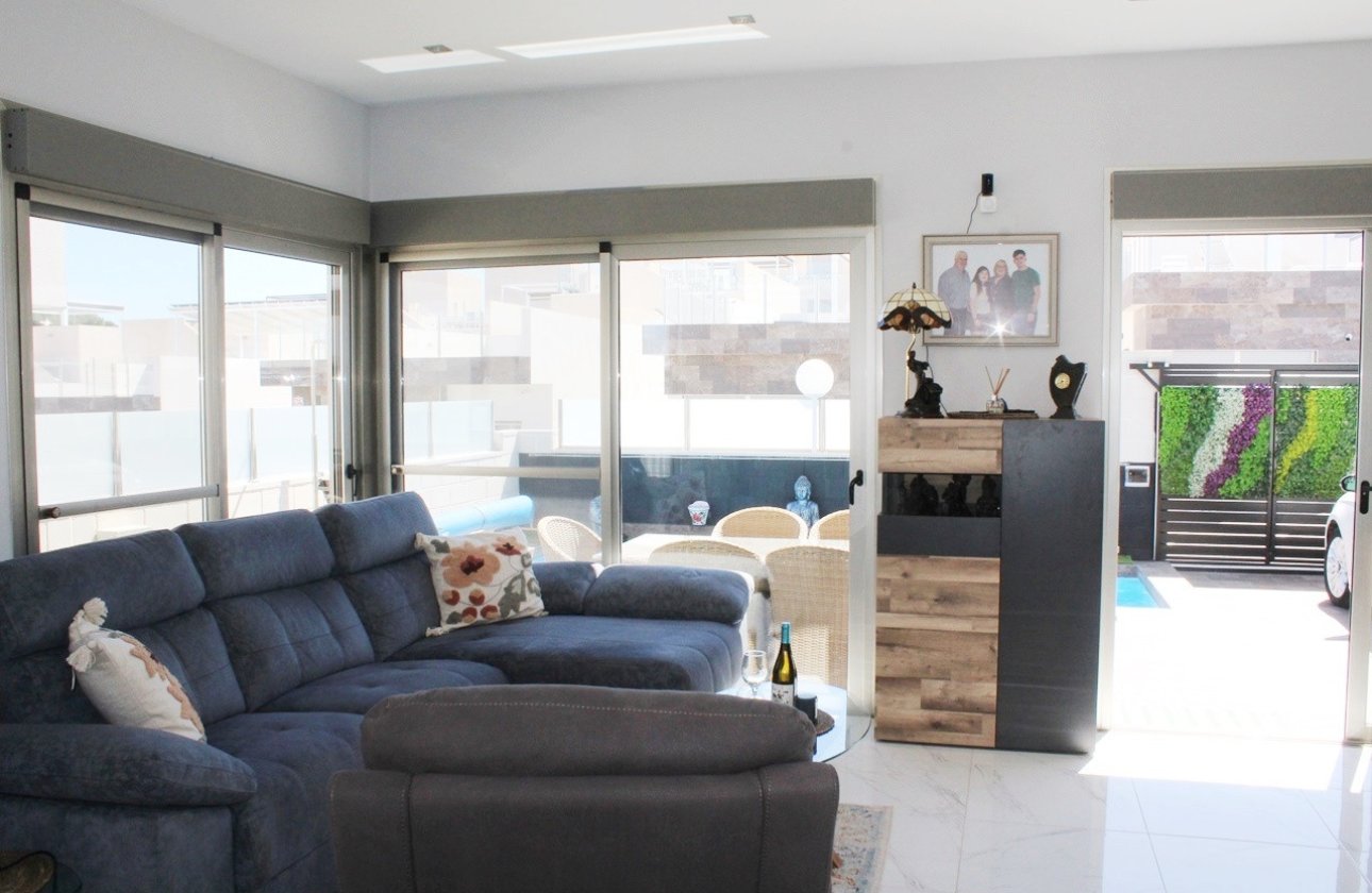 Resale - Villa - Orihuela Costa - Villamartin-Pau26