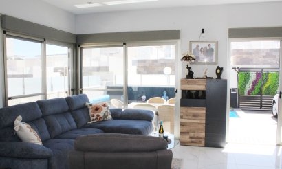 Resale - Villa - Orihuela Costa - Villamartin-Pau26