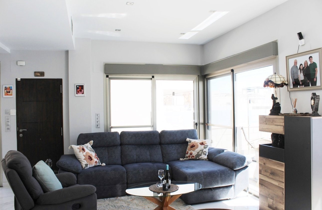 Resale - Villa - Orihuela Costa - Villamartin-Pau26