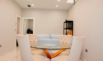 Resale - Villa - Orihuela Costa - Villamartin-Pau26