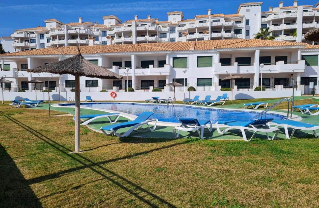 Resale - Apartment / flat - Orihuela Costa - Campoamor Golf