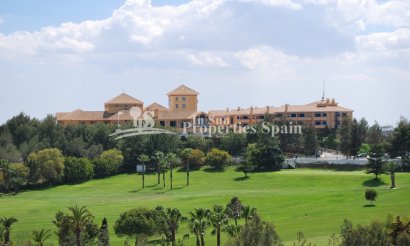 Resale - Apartment / flat - Orihuela Costa - Campoamor Golf