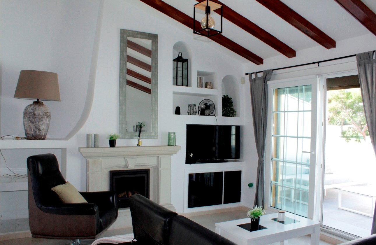 Resale - Villa - Orihuela Costa - Villamartin Fortuna