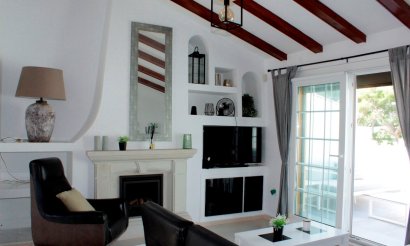 Resale - Villa - Orihuela Costa - Villamartin Fortuna