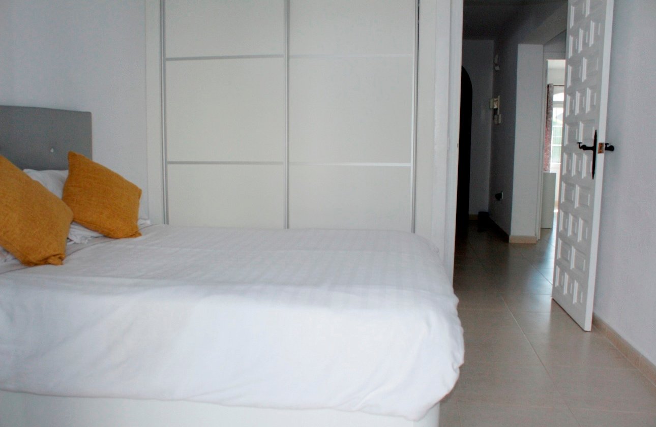 Resale - Villa - Orihuela Costa - Villamartin Fortuna