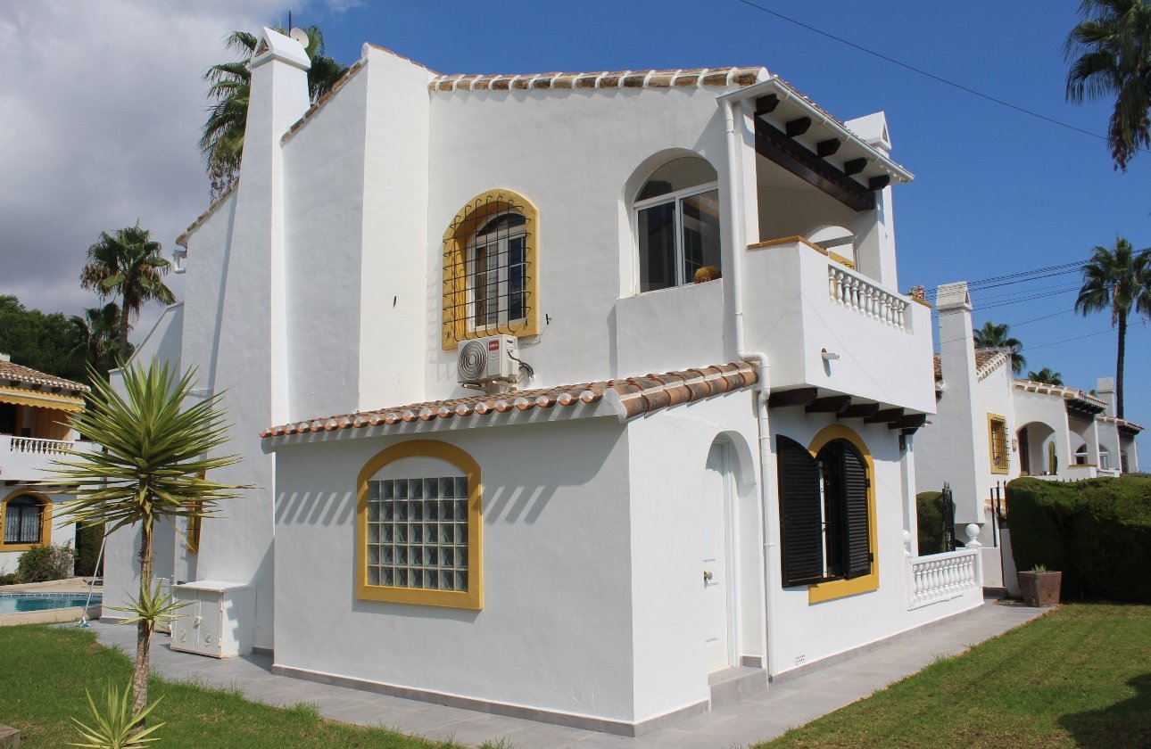 Resale - Villa - Orihuela Costa - Villamartin Fortuna