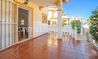 Resale - Townhouse - Orihuela Costa - La Regia