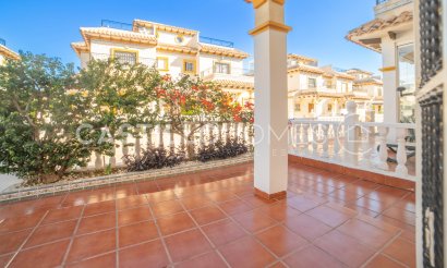 Resale - Townhouse - Orihuela Costa - La Regia