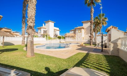 Resale - Townhouse - Orihuela Costa - La Regia