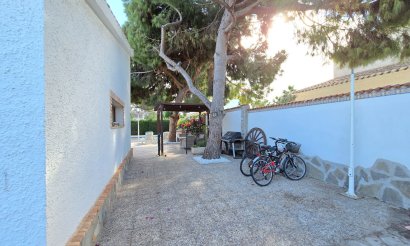 Resale - Villa - Orihuela Costa - Cabo Roig