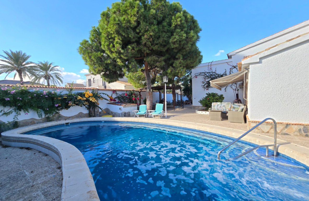 Resale - Villa - Orihuela Costa - Cabo Roig