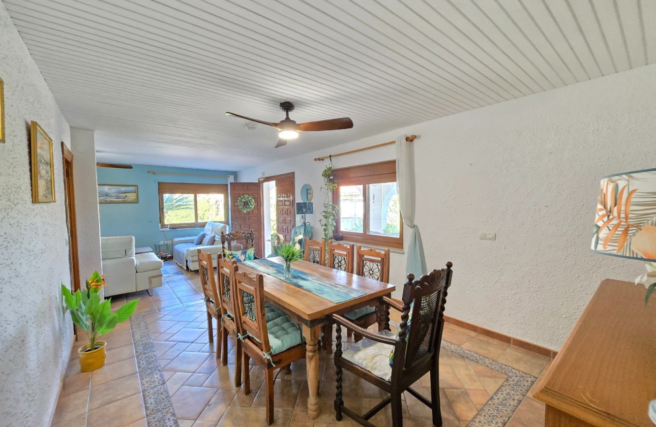 Resale - Villa - Orihuela Costa - Cabo Roig