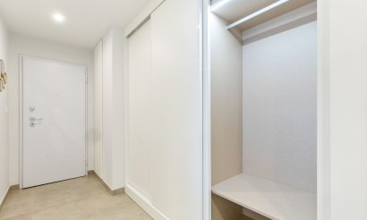 Resale - Apartment / flat - Torrevieja - Playa de El Cura