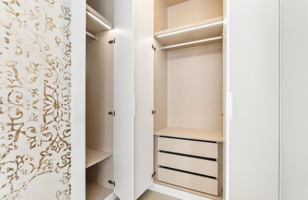 Resale - Apartment / flat - Torrevieja - Playa de El Cura