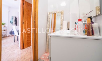 Resale - Apartment / flat - Torrevieja - Centro