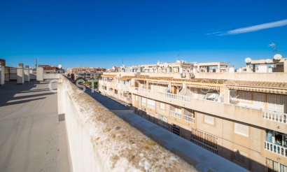 Resale - Apartment / flat - Torrevieja - Centro
