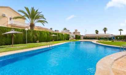 Resale - Townhouse - Orihuela Costa - Villamartín