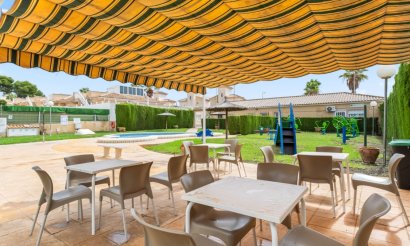 Resale - Townhouse - Orihuela Costa - Villamartín